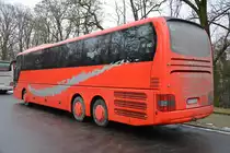 Am 16.01.2016 steht PCH-TL 318 in der Jesse-Owens-Allee. Aufgenommen wurde ein MAN Lion's Coach (Transport GmbH Lewitz).
