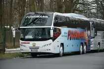 Am 16.01.2016 steht SL-NH 20 in der Passenheimer Straße. Aufgenommen wurde ein Neoplan Cityliner (Reisedienst E.J. Fuhrmann).

