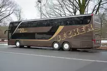 Am 16.01.2016 steht SÖM-DB 120 in der Passenheimer Straße. Aufgenommen wurde ein Setra S 431 DT (Busunternehmen Becker).
