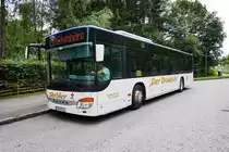 Setra S 415 NF von Siebler Reisen, unterwegs auf der Kfl. 5021 als Kurs 34 (Steinfeld im Drautal Volksschule - Oberdrauburg Bahnhof), am 4.7.2016 beim Halt an der Haltestelle Steinfeld im Drautal Volksschule.
