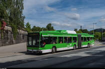 BERNMOBIL Wagen 856 an der Haltestelle Köniz Schloss. 6. Juli 2016.