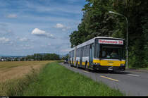 Vom 4. bis am 17. Juli 2016 verkehren zwischen Köniz und Schwarzenburg wegen Bauarbeiten Bahnersatzbusse. Zum Einsatz kommen neben diversen Fahrzeugen von Postauto auch ein ex-Schaffhauser HESS/Volvo, ein HESS/Volvo Demobus und ein ex-Rottaler Setra 3-Achser. <br>
Der ex-VBSH HESS/Volvo Gelenkbus fährt am 6. Juli 2016 zwischen Köniz und Moos Richtung Schwarzenburg.