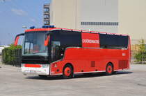 Einsatzleitwagen der Berufsfeuerwehr Antwerpen Van Hool TX11 Alicron aufgenommen 19.04.2014 am Hauptwache Nord 