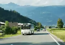 Ein Gräf & Stift von Bundschuh-Reisen, ebenfalls unterwegs als SEV für REX 1888 (Lienz - San Candido/Innichen), am 8.7.2016 nahe Leisach.