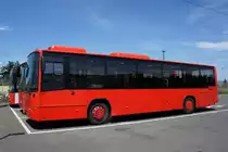 Bus Rheinland-Pfalz: Volvo 8700 LE vom Reisedienst Hermani, aufgenommen im Juli 2016 am Bahnhof in Gau-Algesheim (Landkreis Mainz-Bingen).