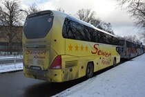 Am 20.01.2016 steht SN-HN 211 in der Jesse-Owens-Allee in Berlin. Aufgenommen wurde ein Neoplan Cityliner (Sewert-Reisen).

