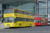 MAN Bus City Circle Sightseeing am Berliner Hbf, am 11.08.2015.