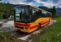 Mercedes-Benz Integro von Autoreisen Edelweiß, geparkt nahe des Bahnhofs Greifenburg-Weißensee.
Aufgenommen am 31.7.2016.