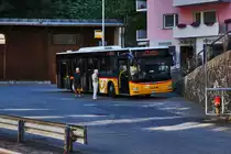 Ein MAN Lion´s City von PostAuo, unterwegs auf der Linie 60.401 (AAGU-Linie 1) als Kurs 115 (Göschenen, Bahnhof - Flüelen, Gruonbach).
Aufgenommen am 20.7.2016, bei der Haltestelle Göschenen, Bahnhof.