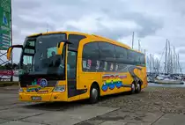 MB Travego im Hafen von Stralsund. - 15.07.2016