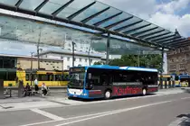 Stadtbus Heilbronn / Heilbronner Hohenloher Haller Nahverkehr GmbH (HNV): Mercedes-Benz Citaro LE der SWH (Stadtwerke Heilbronn GmbH) - Wagen 5, aufgenommen im Juli 2016 am Hauptbahnhof in Heilbronn.