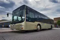 Ein MAN Lion´s City von POSTBUS, steht am 5.8.2016 an der Haltestelle Spittal-Millstättersee Bf/Bbf. 