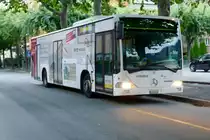 Citaro 962 kommt von seinem letzten Einsatz auf dem Ortsbus Brig-Glis zurück, am 5.8.16 vor der Postgarage in Brig.
