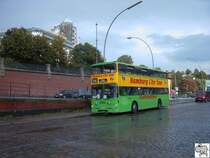 Sightseeing Bus in Hamburg. Aufgenommen im September 2005.