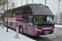 Am 23.01.2016 steht NEA-T 950 (Neoplan Cityliner / Thürauf GmbH) am Olympischer Platz in Berlin.
