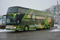 In Kürze wird am ZOB M-AY 100 zur Abfahrt nach Zürich bereitgestellt. Aufgenommen wurde ein Setra S 431 DT.
