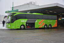 Am 23.01.2016 steht HH-ET 1620 am ZOB in Berlin. Aufgenommen wurde ein Mercedes Benz Tourismo.
