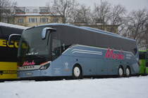 Am 23.01.2016 steht DAH-M 522 am ZOB in Berlin. Aufgenommen wurde ein Setra S 516 HD.
