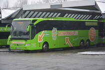 Am 23.01.2016 steht HB-JF 33 am ZOB in Berlin und wartet auf seine Abfahrt. Aufgenommen wurde ein Mercedes Benz Tourismo.
