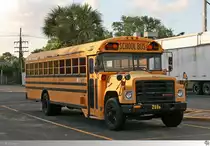 International S-Serie mit Blue Bird Aufbau  Jefferson Parish Schools , aufgenommen am 24. Mai 2016 in New Orleans, Louisiana / USA.