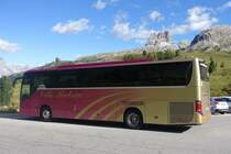 Setra S 415 GT-HD  Vilà Betriu , bei Cortina d'Ampezzo (Dolomiten) 05.09.2016