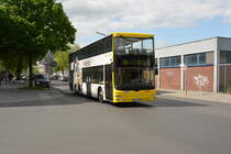 Am 14.05.2016 fährt B-V 3535 auf der Linie 100 zum Alexanderplatz. Aufgenommen wurde ein MAN Lion's City DD / Berlin Zoologischer Garten.
