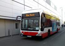 IAA 2016 in Hannover. Zu sehen hier der Mercedes Citaro Brennstoffzellen Bus der Hamburger Hochbahn im Einsatz als Messeshuttle für die Üstra Hannover. Aufnahme vom 25.09.2016
