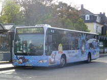 Wagen 2 der Stadtwerke Remscheid auf dem Friedrich-Ebert-Platz als Linie 660 nach Remscheid Lüttringhausen Bf. Schleife.Genau wie beim Wagen 11 ist hier die neue Klimaanlage vorne auf dem Dach.