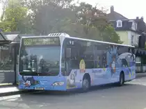 Wagen 2 der Stadtwerke Remscheid auf dem Friedrich-Ebert-Platz als Linie 660 nach Remscheid Lüttringhausen Bf. Schleife.Genau wie beim Wagen 11 ist hier die neue Klimaanlage vorne auf dem Dach.