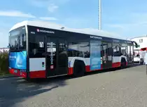 Ein Solaris Urbino 12 electric, Wagen '1692' der Hamburger Hochbahn auf der InnoTrans 2016 Berlin, im September 2016.