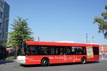 Stadtbus Aschaffenburg / Verkehrsgemeinschaft am Bayerischen Untermain (VAB): Solaris Urbino 12 der Stadtwerke Aschaffenburg Verkehrs-GmbH (STWAB), aufgenommen im September 2016 in der Nähe vom Hauptbahnhof in Aschaffenburg.
