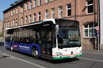 Stadtbus Aschaffenburg / Verkehrsgemeinschaft am Bayerischen Untermain (VAB): Mercedes-Benz Citaro C2 der Stadtwerke Aschaffenburg Verkehrs-GmbH (STWAB), aufgenommen im September 2016 in der Nähe vom Hauptbahnhof in Aschaffenburg.