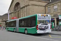 Mercedes Citaro 7020, auf der Linie 30, wartet an der Endhaltestelle am Badischen Bahnhof. Die Aufnahme stammt vom 09.11.2016.