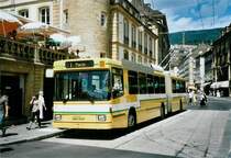 TN Neuch�tel Nr. 112 NAW/Hess Gelenktrolleybus am 2. August 2008 Neuch�tel, Place Pury