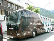 MAN als Mannschaftscar vom Radteam AG2R La Mondiale am 22.7.14 in Martigny.