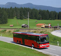 Er dreht immer noch seine Runden. M-RV 8333 DB Oberbayernbus Kässbohrer Setra S 419 als Linie 9608 zwischen Klais und Mittenwald Schmalenseehöhe. 15.09.2016 Am Quicken Mittenwald, St.2542
