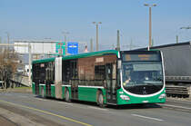 Mercedes Citaro 7010, auf der Linie 36, überquert die Schwarzwaldbrücke Richtung Haltestelle Breite. Die Aufnahme stammt vom 07.12.2016.