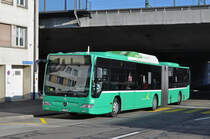 Mercedes Citaro 721, auf der Linie 38, fährt zur Haltestelle Tinguely Museum. Die Aufnahme stammt vom 07.12.2016.