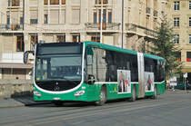 Mercedes Citaro 7021, auf der Linie 34, überquert die Mittlere Rheinbrücke. Die Aufnahme stammt vom 08.12.2016.