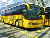 Setra 315 GT am 22.6.13 auf dem Postdeck Chur.