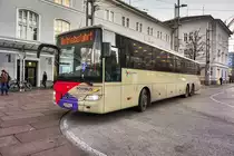 Ein Mercedes-Benz Integro von POSTBUS abgestellt vor dem Salzburger Hauptbahnhof.
Etwas später fuhr der Bus als SVV-Linie 130 nach Straßwalchen Marktplatz.
Aufgenommen am 10.12.2016.