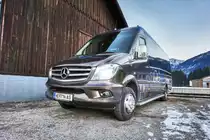 Ein Mercedes-Benz Sprinter der OGV, am 22.1.2016 beim Bahnhof Kötschach-Mauthen.