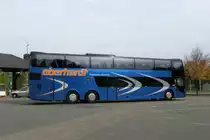 VDL Synergy von Eberhardt Reisen am 14.10.2016 am Deutschen Weintor in Schweigen