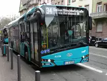 VGF/ICB Solaris Urbino 12 Wagen 206 am 18.02.17 in Frankfurt am Main