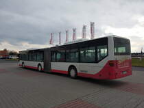Schäfer Reisen Mercedes Benz Citaro 1 G am 23.03.17 in Erlensee auf einen Parkplatz