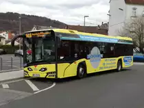 Regionalverkehrsdienst Gründe Solaris Urbino 12 mit Augen am 27.02.17 in Gelnhausen Bahnhof 