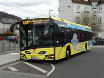 Regionalverkehrsdienst Gründe Solaris Urbino 12 mit Augen am 27.02.17 in Gelnhausen Bahnhof