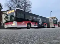 Der BGU C2 Gelenkbus Nr. 8 am 3.3.17 beim Bhf Grenchen S�d.