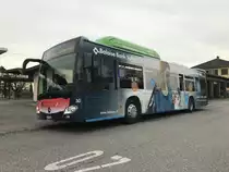 Der BGU C2 NGT Nr. 30 mit Vollwerbung für Baloise Bank SoBa am 3.3.17 beim Bhf Grenchen Süd.