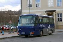 Der kleine SOR C 7.5 auf der Ortslinie in Rudolf. (24.2.2017)